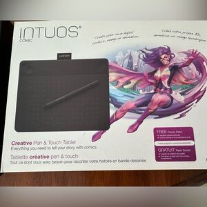 Wacom Intuos Comic Creative Pen & Touch Tablet